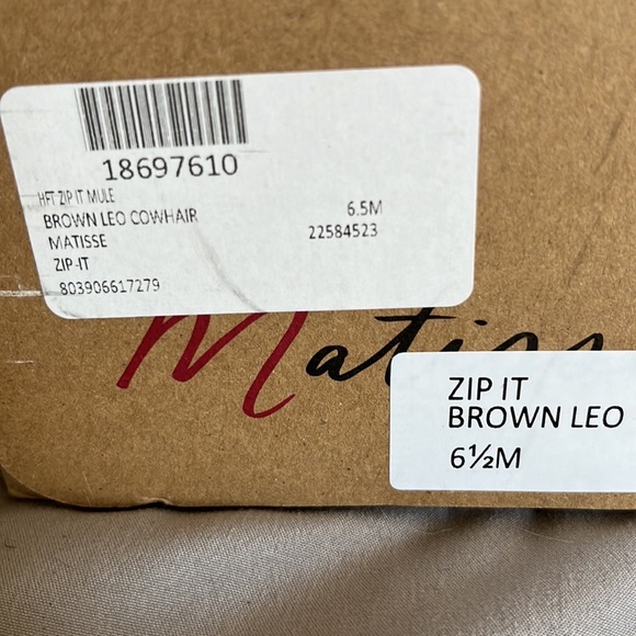 Matisse Cowhide Slide - Picture 5 of 5